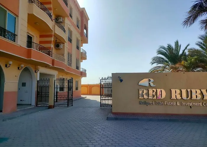 Red Ruby Compound منتجع الياقوتة الحمراء